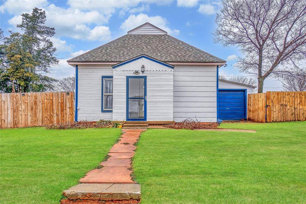 622 N 10th ST, Thomas, OK 73669