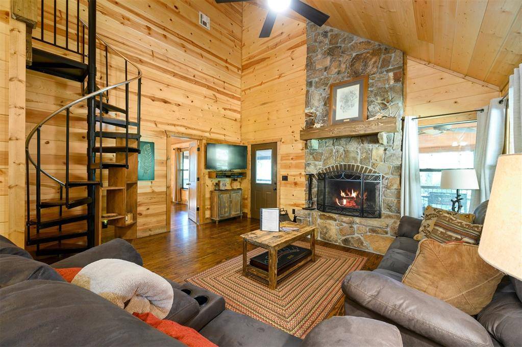 447 Long Pine TRL, Broken Bow, OK 74728