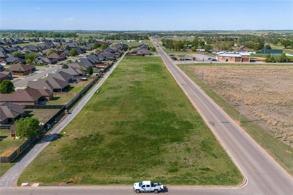 3001 N Lyle RD, Weatherford, OK 73096
