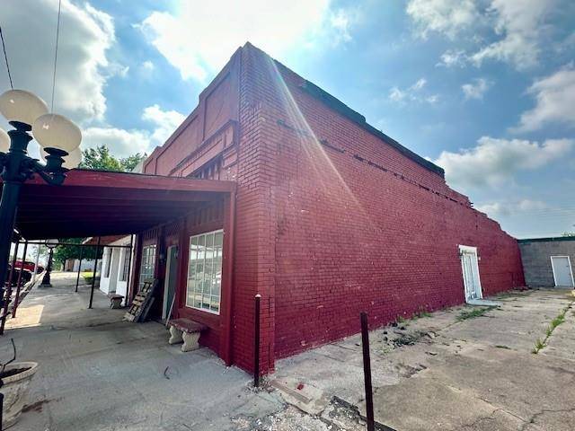 141 W Main ST, Stratford, OK 74872