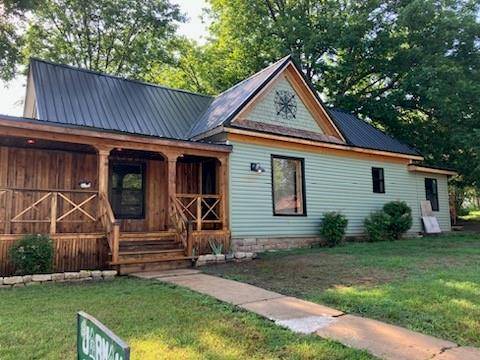 401 E Tahlequah ST, Sulphur, OK 73086
