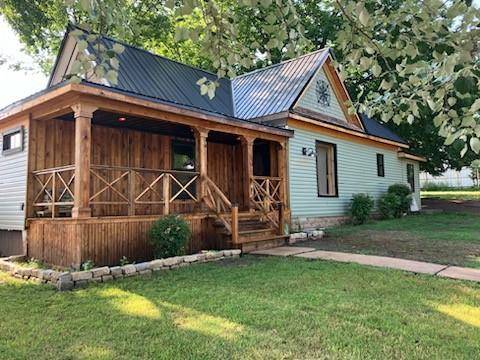 401 E Tahlequah ST, Sulphur, OK 73086