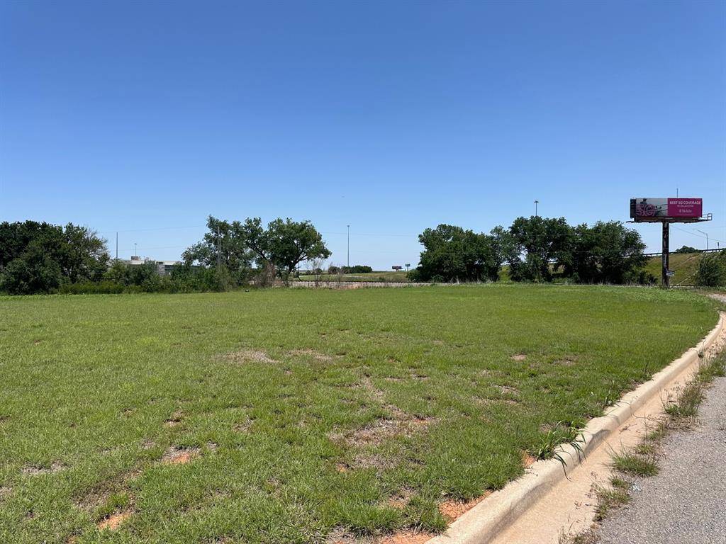 Lot 9 Mulberry LN, Clinton, OK 73601