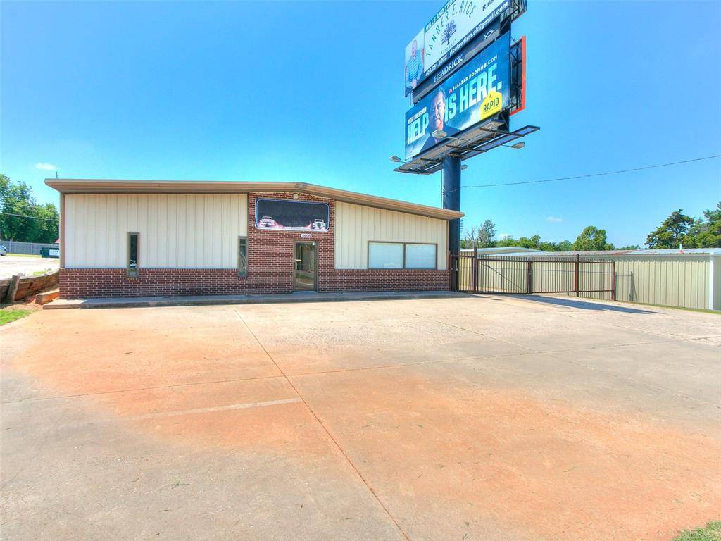 1608 E State Highway 152, Mustang, OK 73064