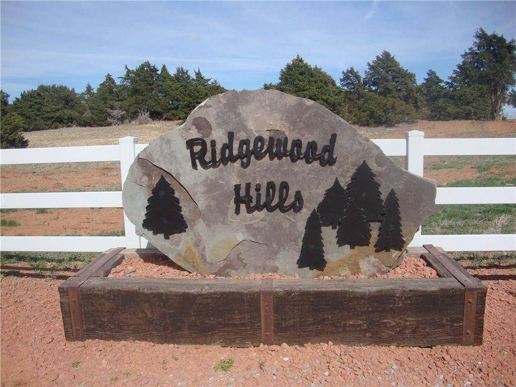 14 Ridgewood RD, Weatherford, OK 73096
