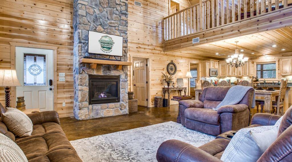 435 Poplar CIR, Broken Bow, OK 74728