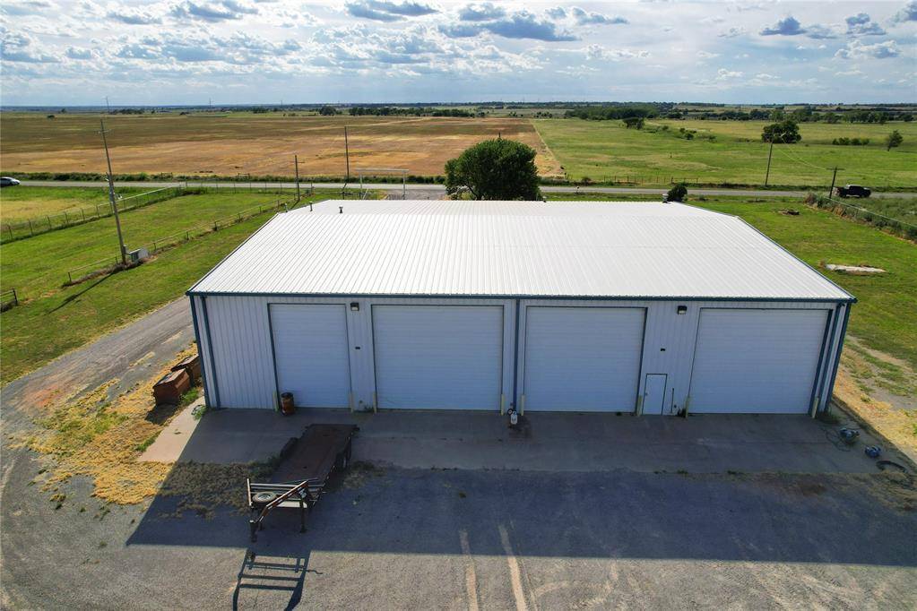 11566 N 1970 RD, Elk City, OK 73644