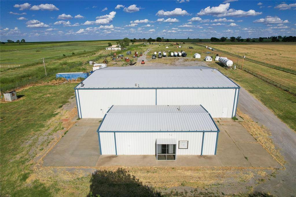 11566 N 1970 RD, Elk City, OK 73644