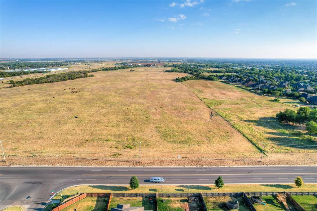 W Britton RD, Yukon, OK 73099