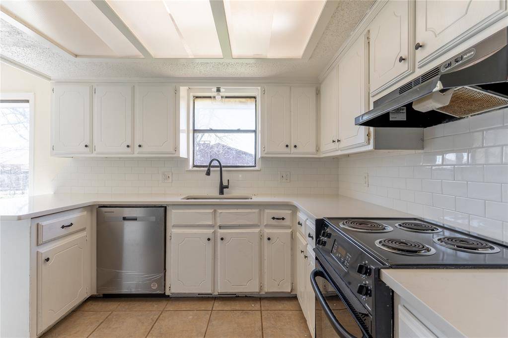 11709 N Lee PL, Oklahoma City, OK 73114