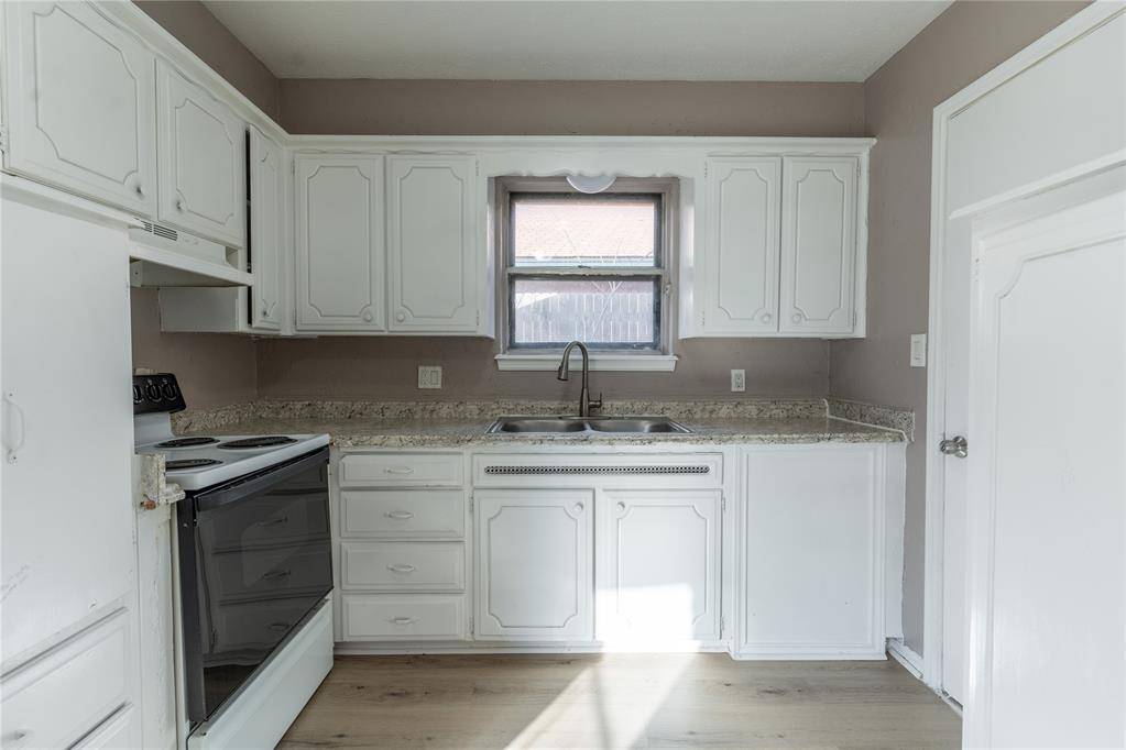 3016 SW 68th ST, Oklahoma City, OK 73159