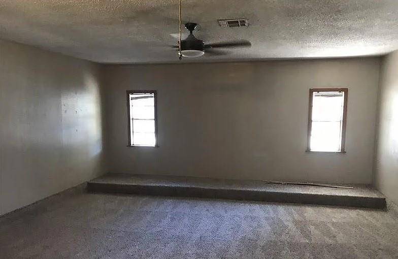 4501 Meadowpark DR, Midwest City, OK 73110
