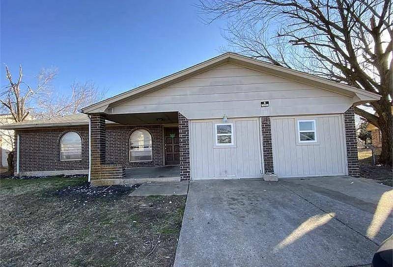 9816 NE 5th ST, Midwest City, OK 73130