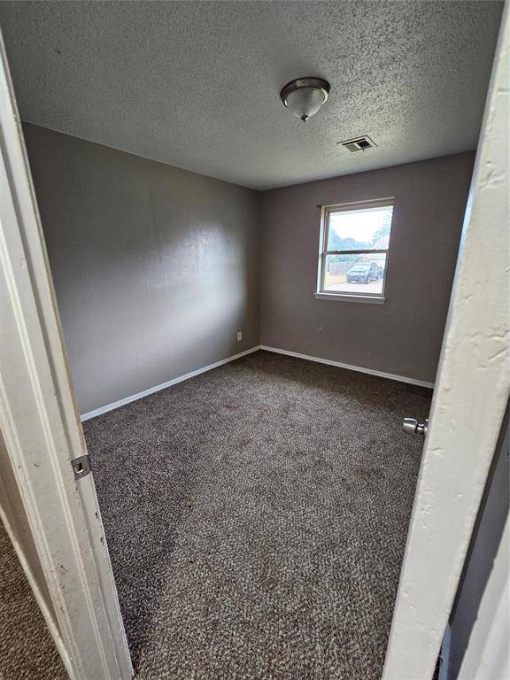 3200 Neighbors LN, Del City, OK 73115