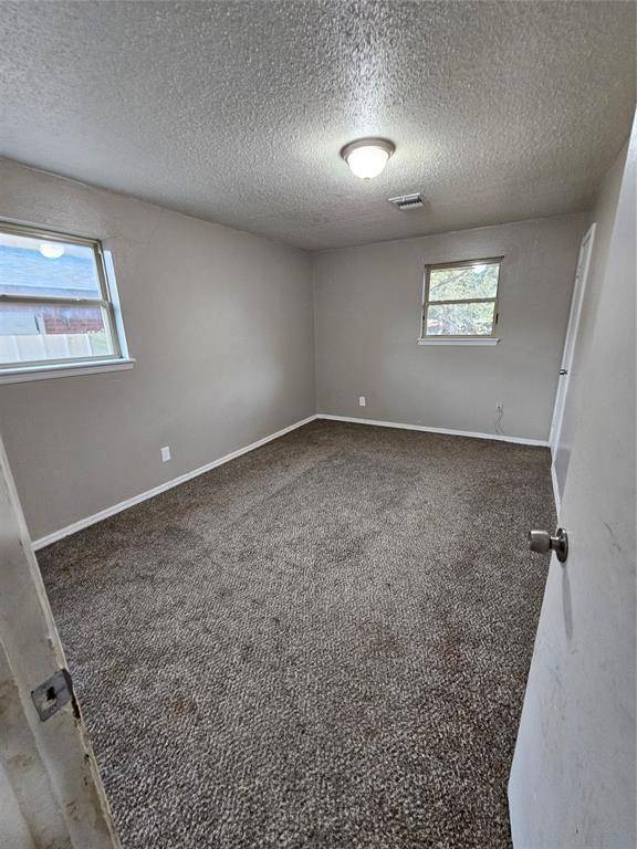 3200 Neighbors LN, Del City, OK 73115