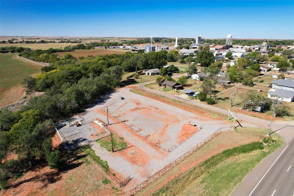 301 E Caddo ST, Cordell, OK 73632
