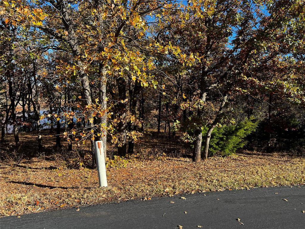 11537 Winding Lake DR, Arcadia, OK 73007