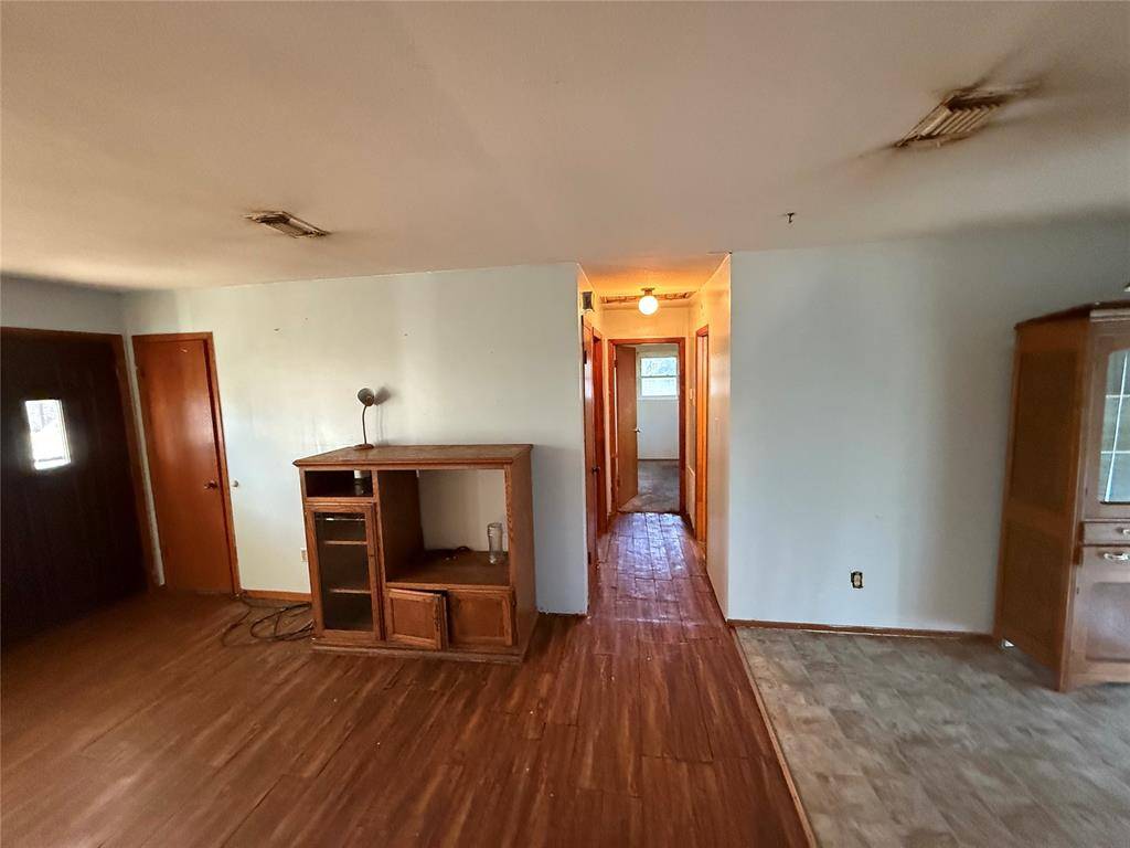 479 White Hawk RD, Valliant, OK 74764