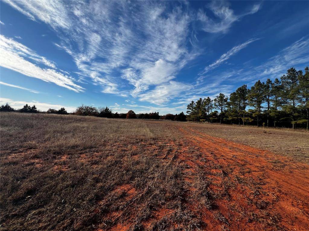 11925 Bryant LN, Guthrie, OK 73044