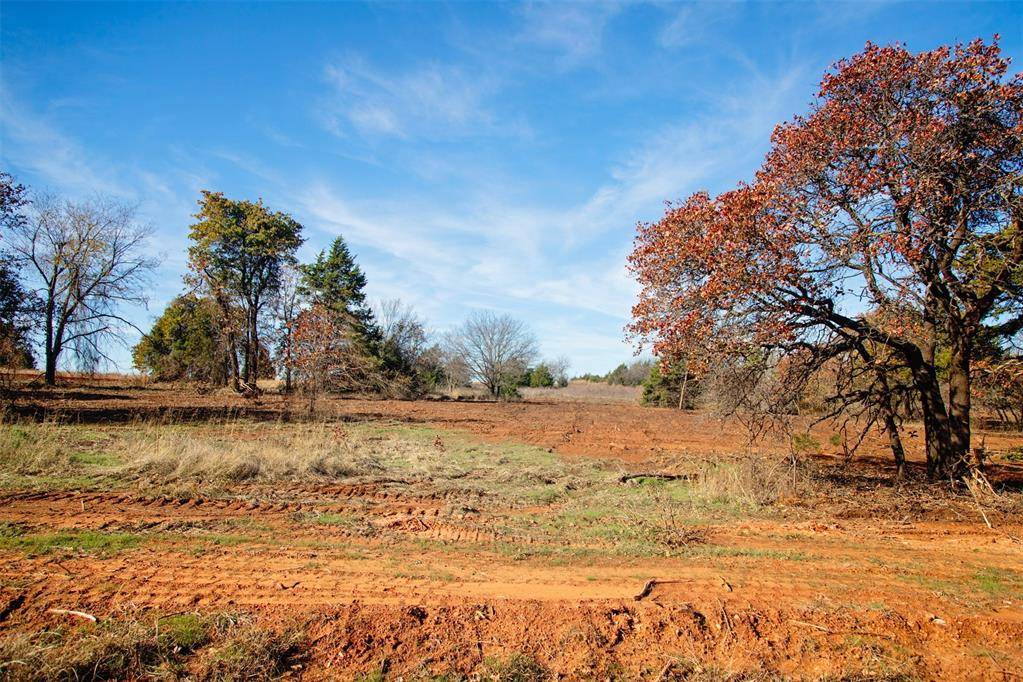 7634 Old Oak TRL, Guthrie, OK 73044