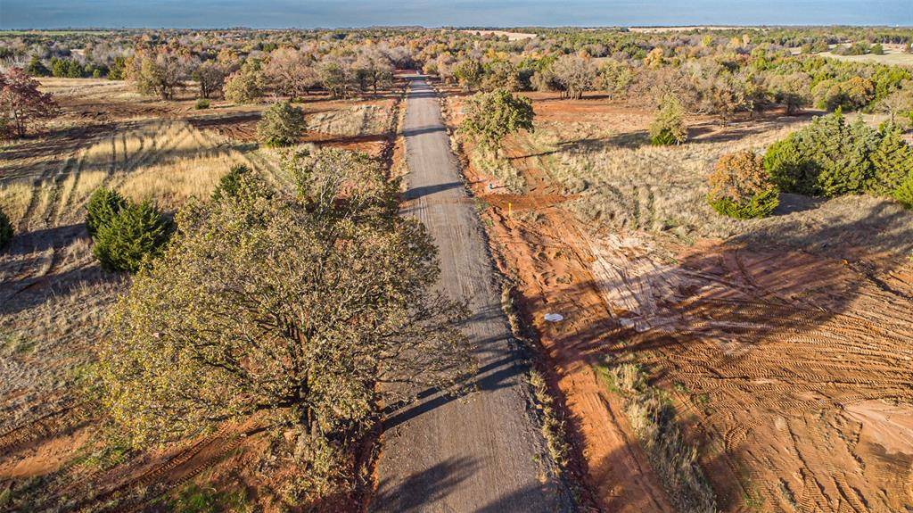 7300 Old Oak TRL, Guthrie, OK 73044