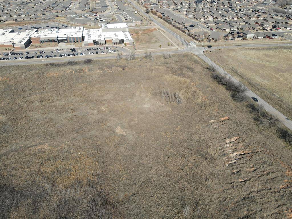 9003 N Mustang RD, Yukon, OK 73099