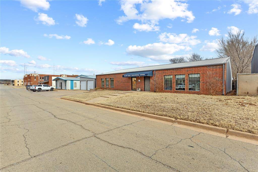 217 N 6th ST, Kingfisher, OK 73750