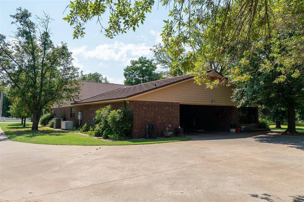 19286 S Indian Meridian RD, Pauls Valley, OK 73075
