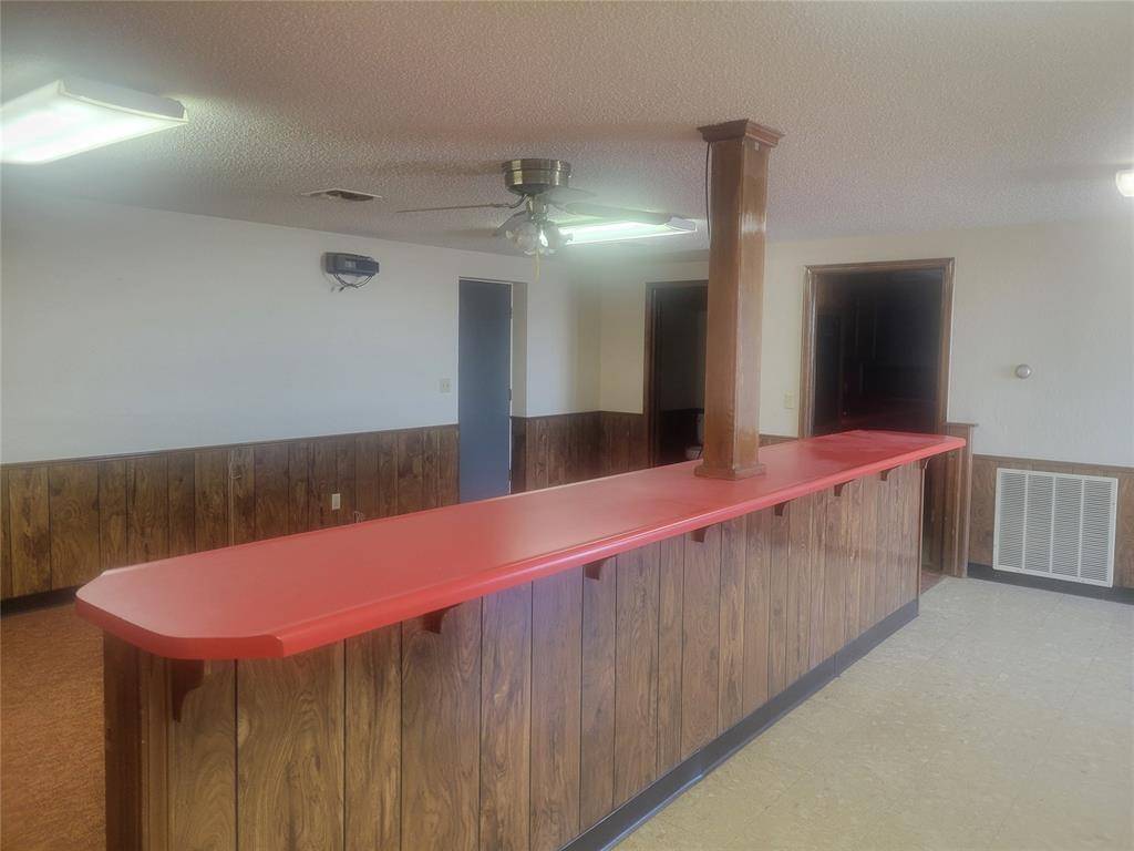 610 SE 4th ST, Lindsay, OK 73052