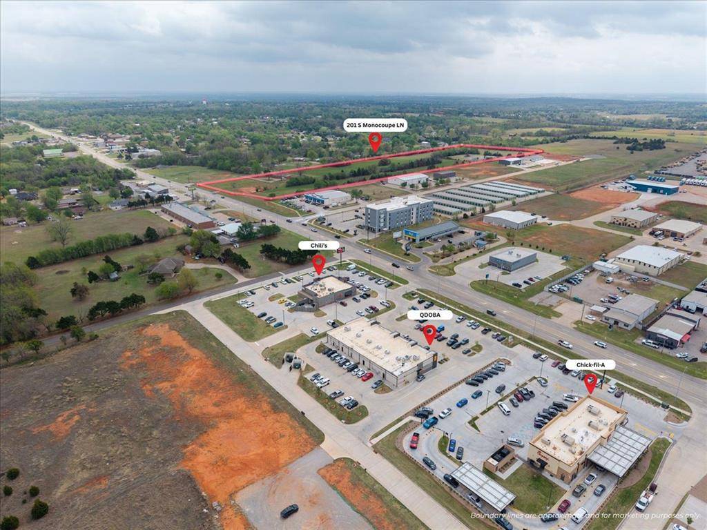 201 S Monocoupe LN, Mustang, OK 73064