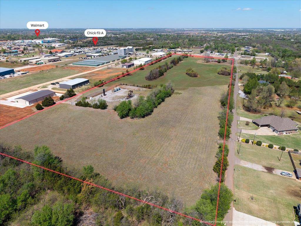 201 S Monocoupe LN, Mustang, OK 73064