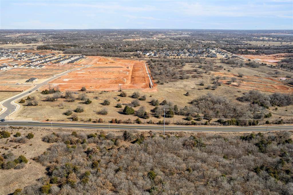 000 0000 BLVD, Edmond, OK 73034