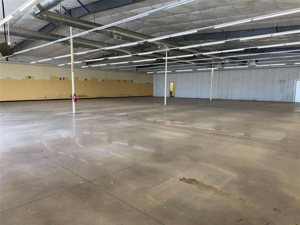 215 E 1st ST, Granite, OK 73547
