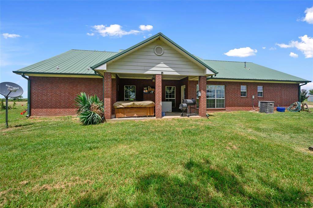 6485 Iron Stob RD, Garvin, OK 74736