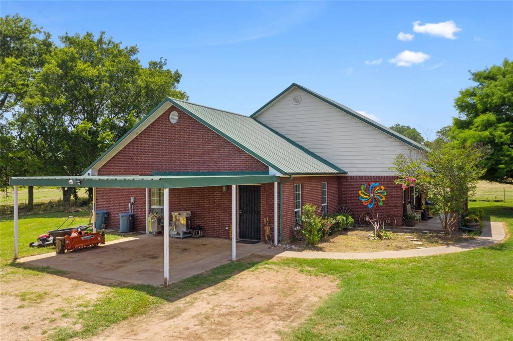 6485 Iron Stob RD, Garvin, OK 74736