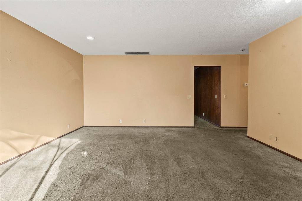 1230 N Indiana ST, Weatherford, OK 73096