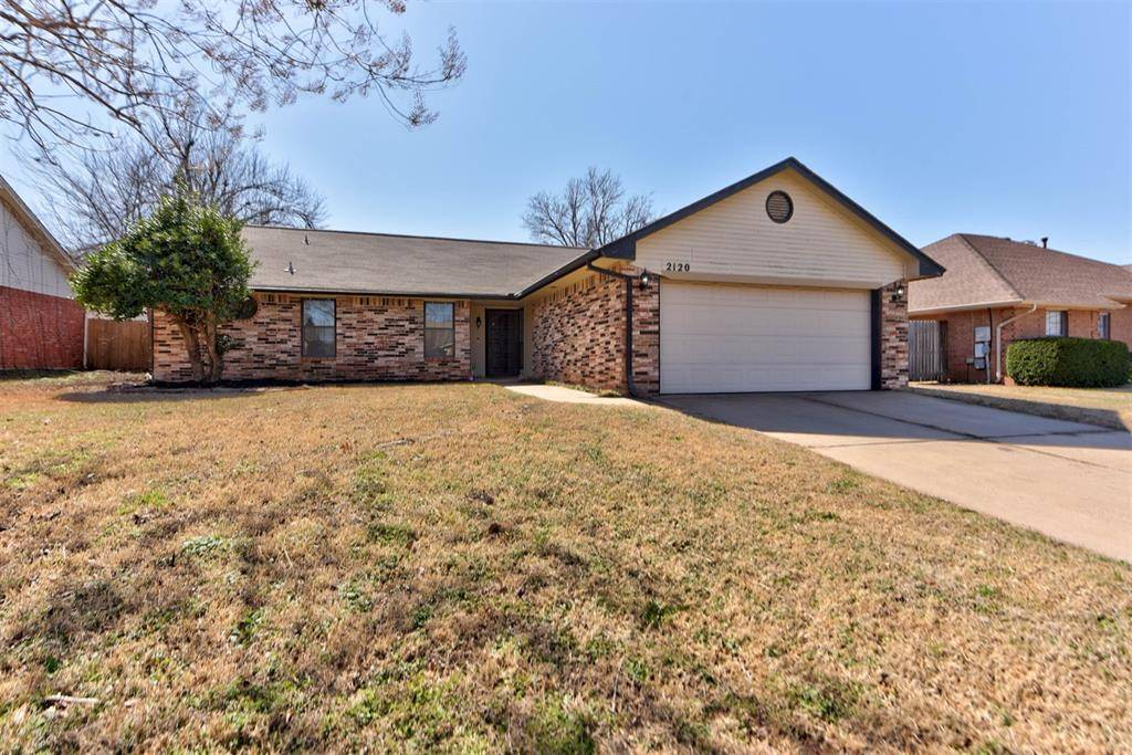 2120 Castle Rock DV, Edmond, OK 73003