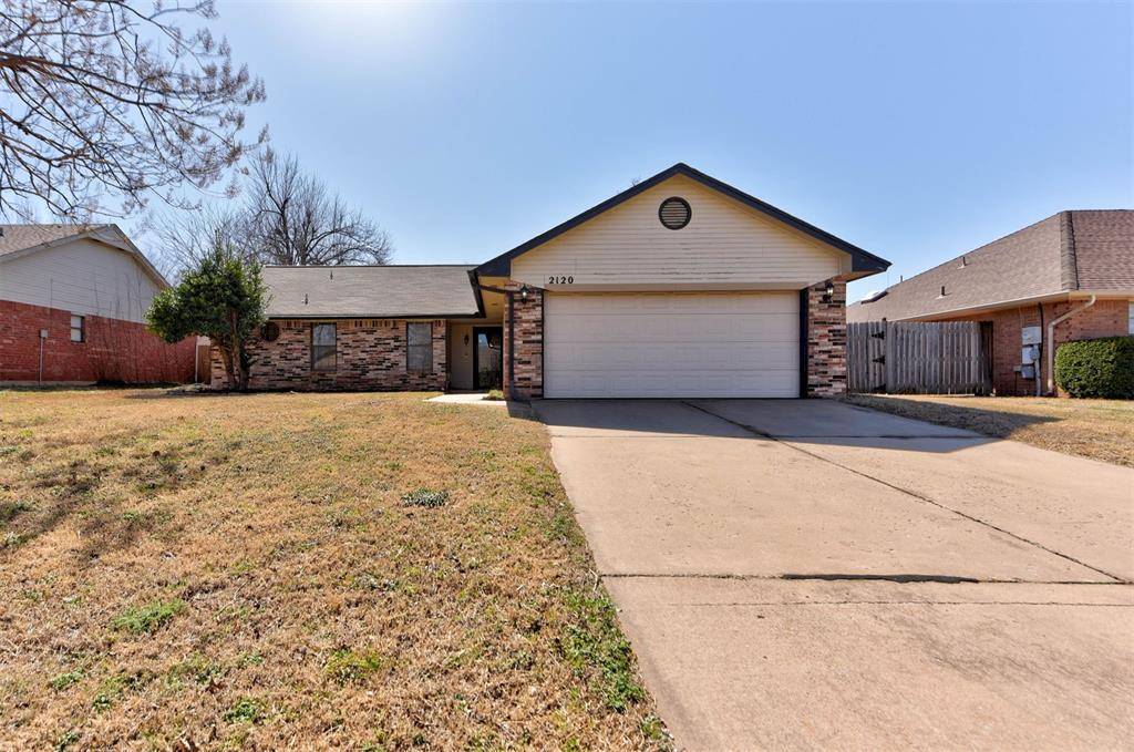 2120 Castle Rock DV, Edmond, OK 73003