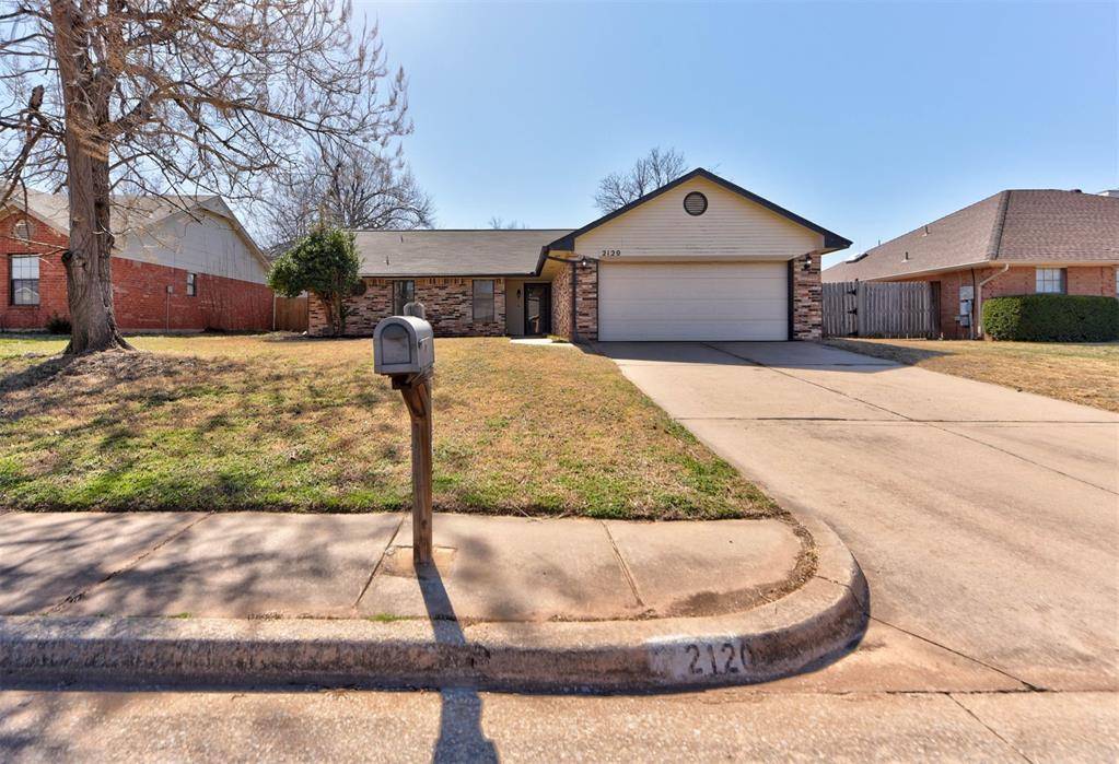 2120 Castle Rock DV, Edmond, OK 73003