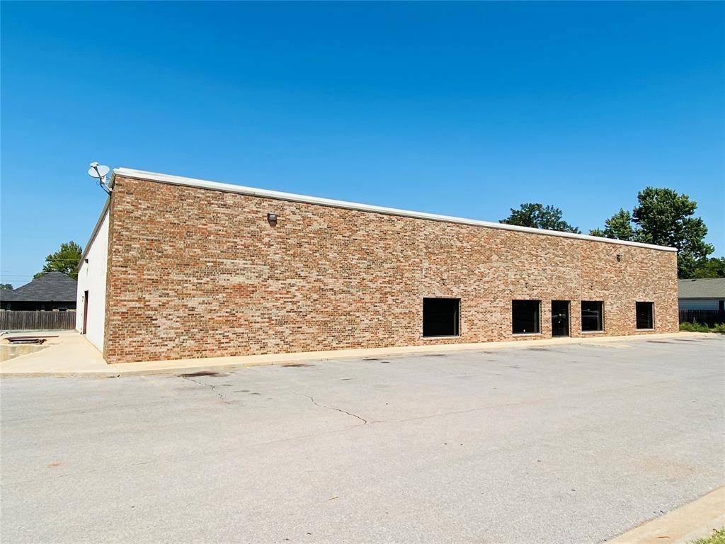 2821 W 3rd ST, Elk City, OK 73644