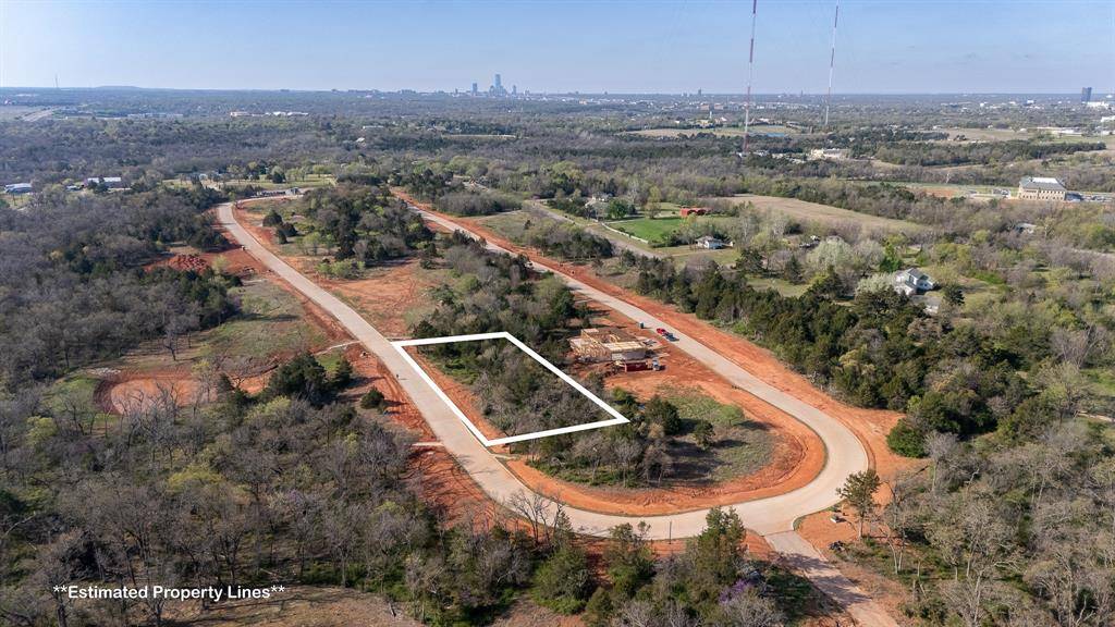 8351 W Wilshire Park DR, Oklahoma City, OK 73131