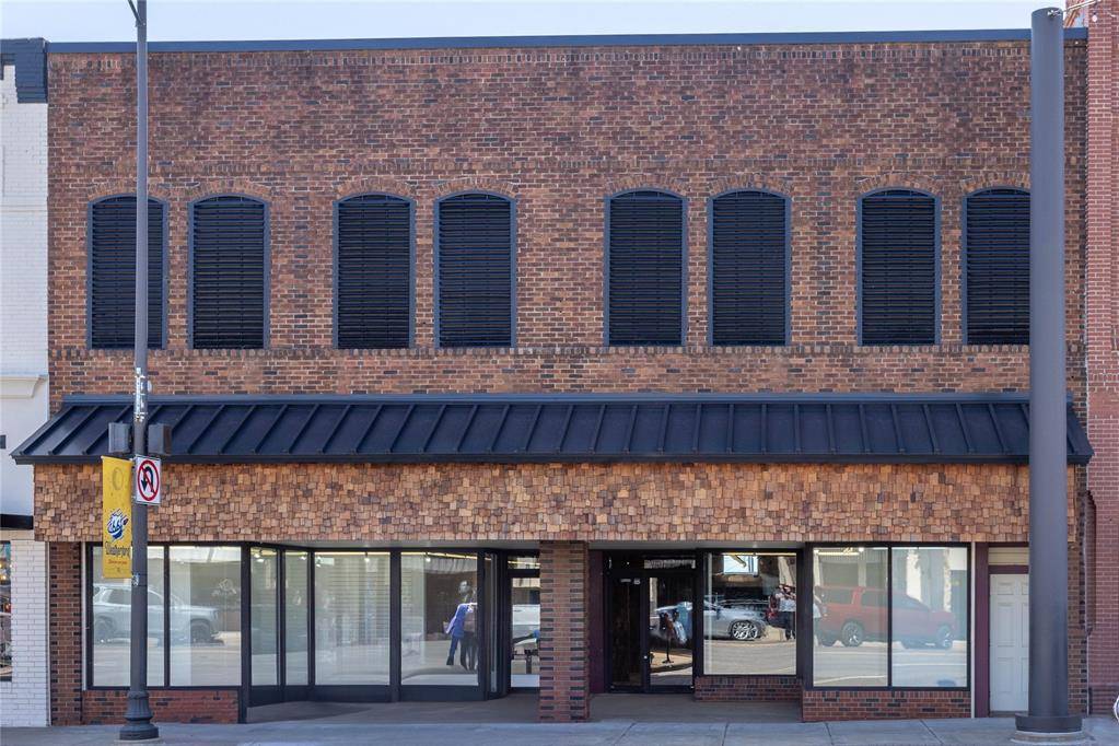 106 W Main ST, Weatherford, OK 73096