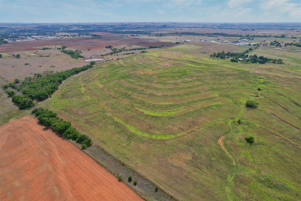 21 Lawter RD, Weatherford, OK 73096