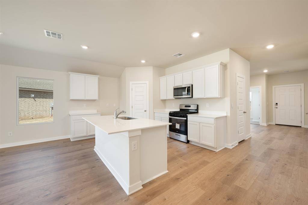 8409 NW 61st ST, Oklahoma City, OK 73132
