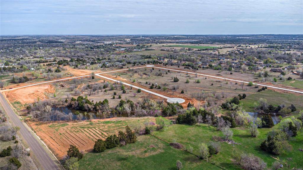 1652 Sunset RUN, Guthrie, OK 73044