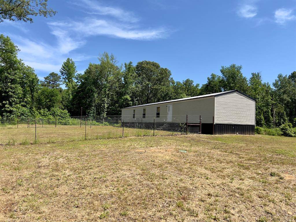 559 Poppy RD, Broken Bow, OK 74728