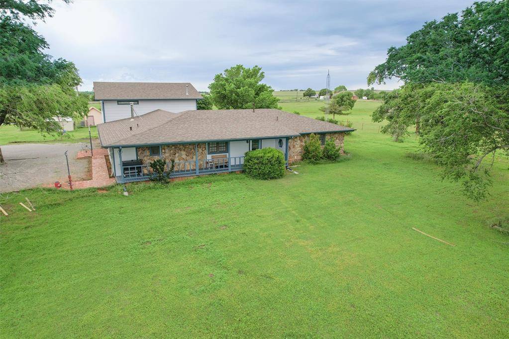 11747 N 2240 RD, Cordell, OK 73632