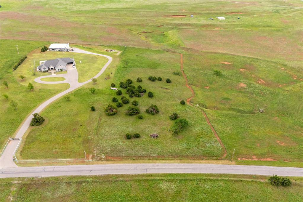 N 2440 RD #South, Weatherford, OK 73096