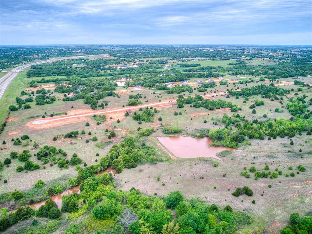 1252 Twin Oaks Dr, Blanchard, OK 73010