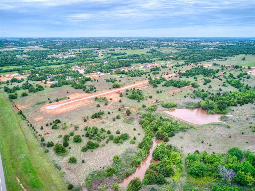 1256 Twin Oaks Dr, Blanchard, OK 73010